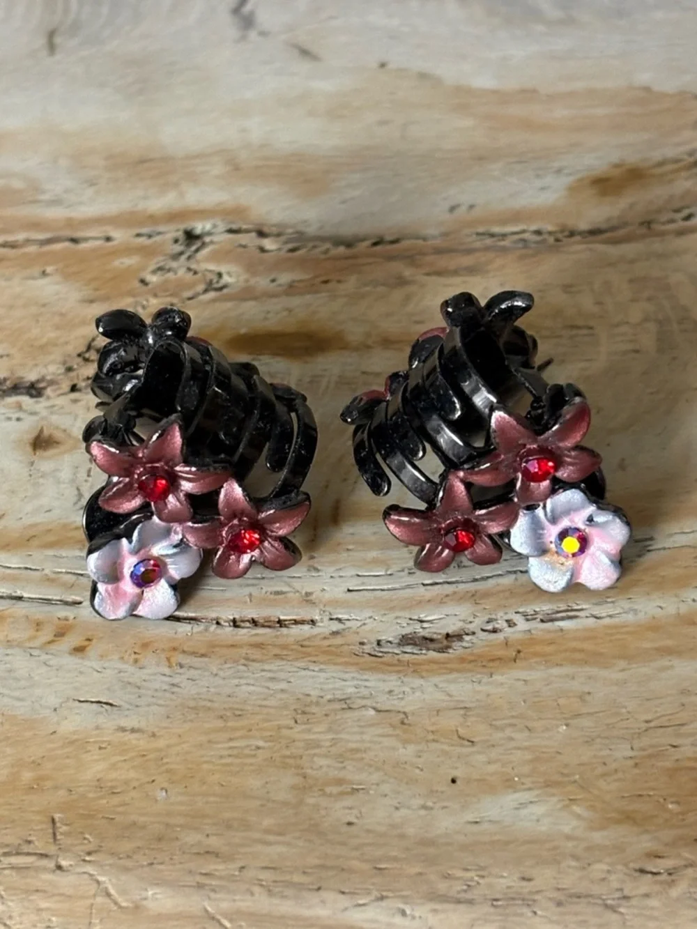 Black Floral Mini Hair Claw Clips with Pink Accents